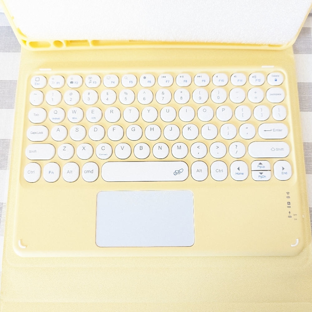 Ipad Keyboard Case - Picture 5 of 5